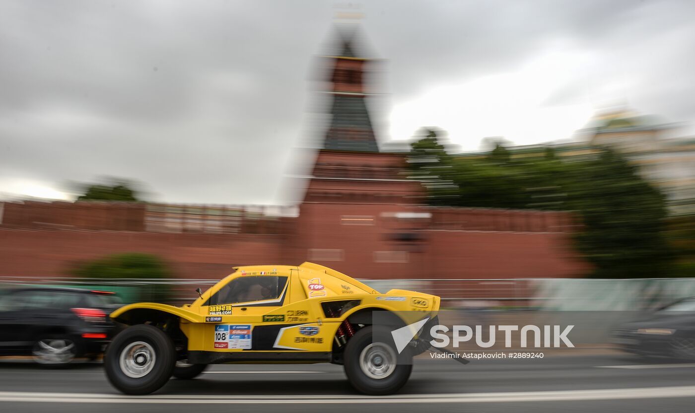 Silk Way-2016 Rally kicks off in Moscow