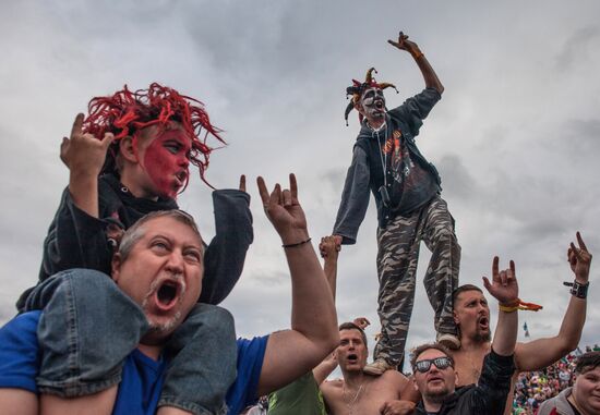 Nashestviye-2016 music festival. Day One