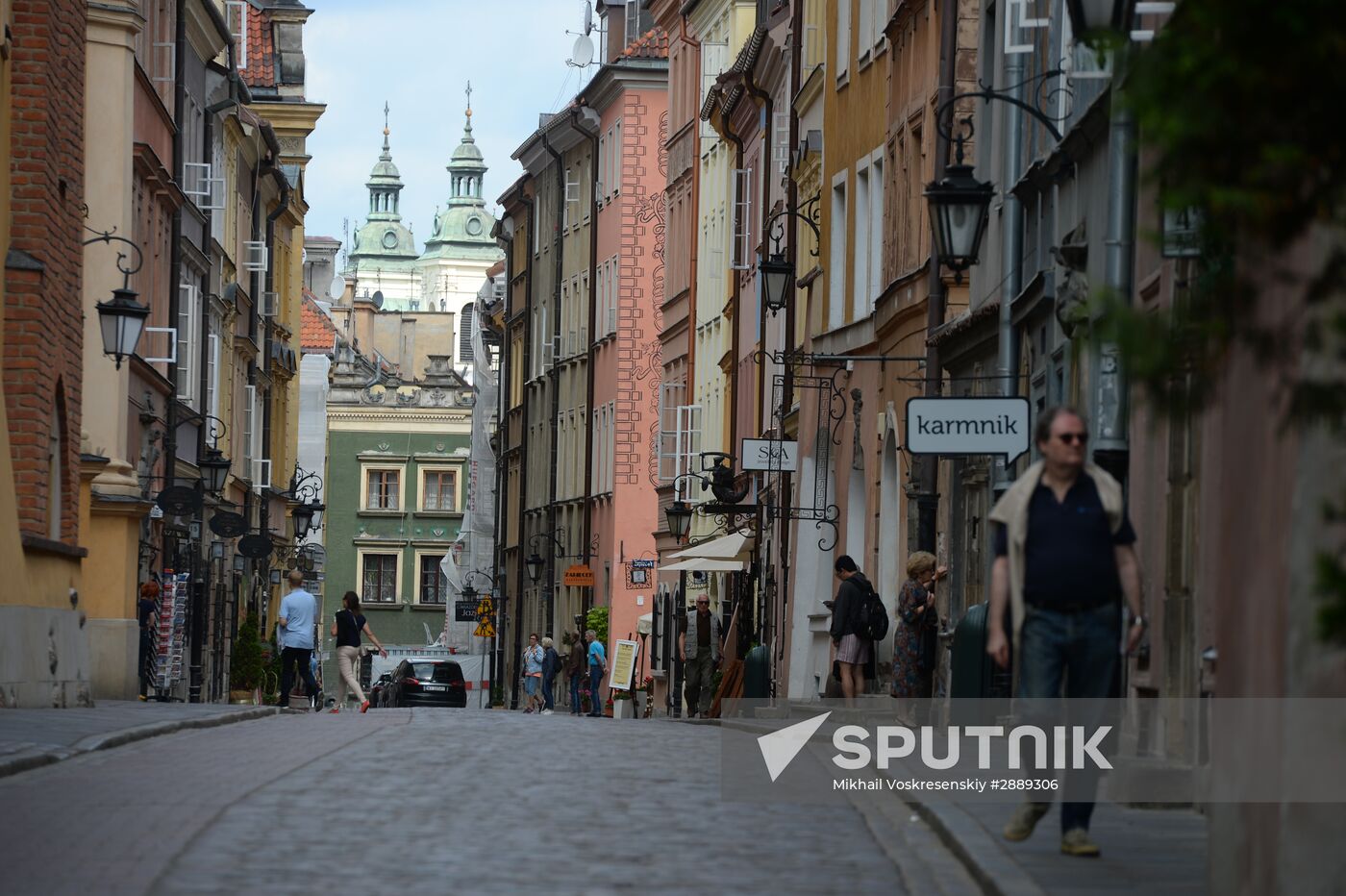 Cities of the World. Warsaw