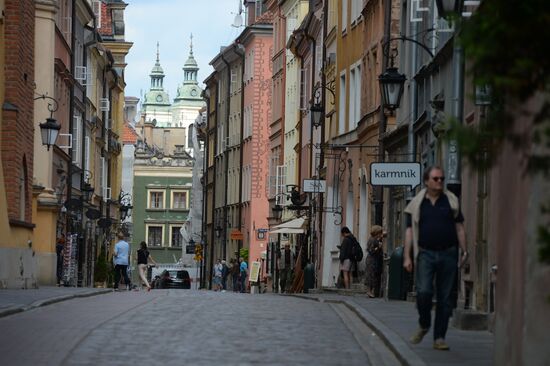 Cities of the World. Warsaw