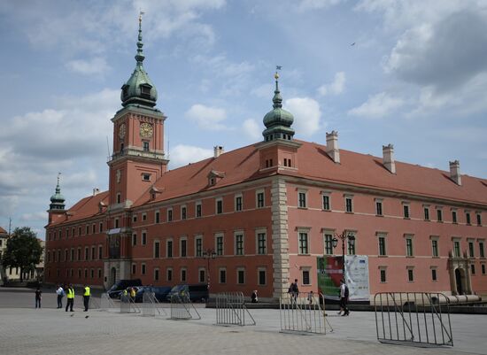 Cities of the world. Warsaw