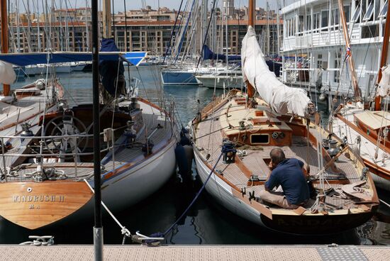 Cities of the world. Marseille