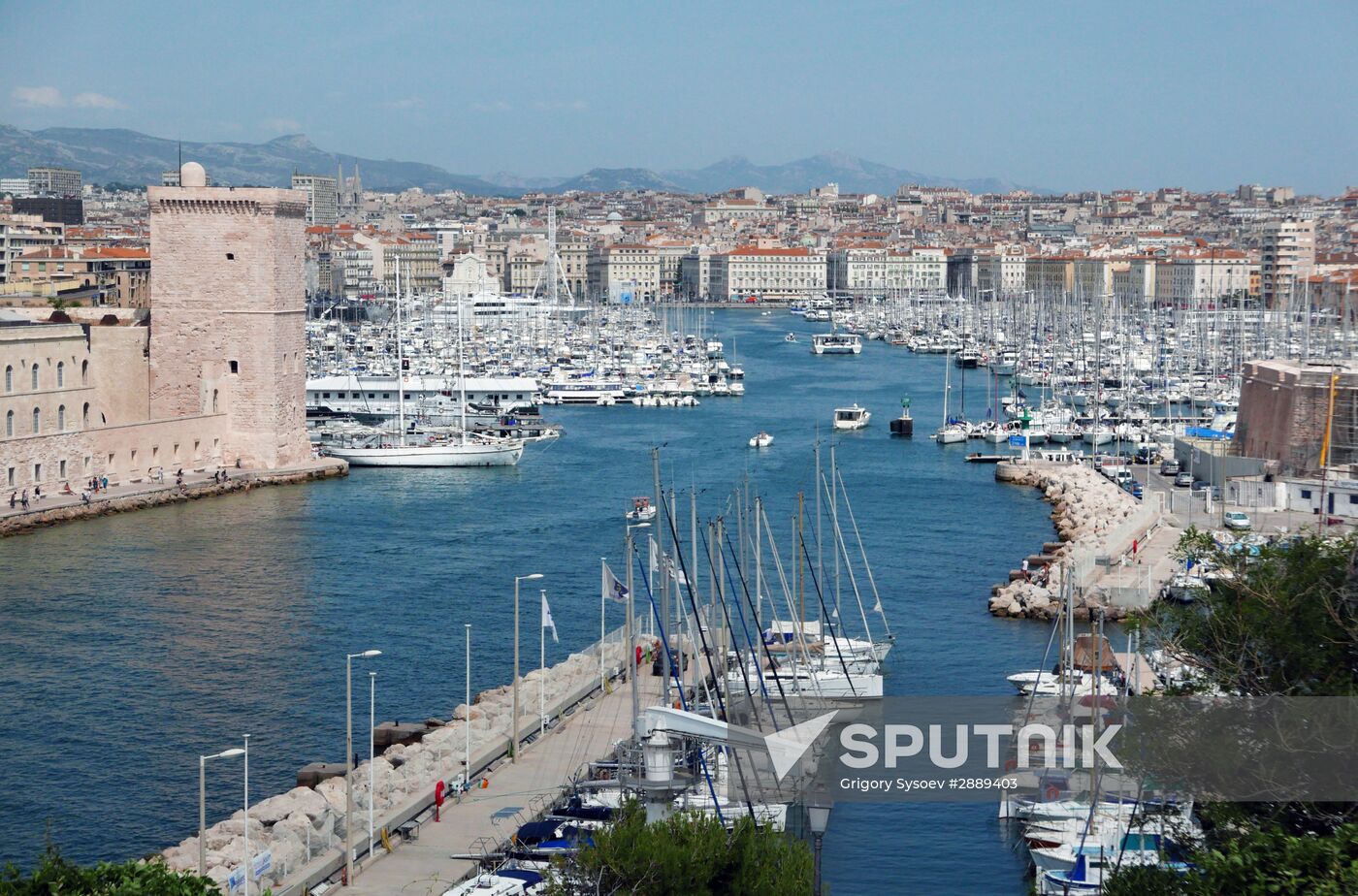 Cities of the world. Marseille