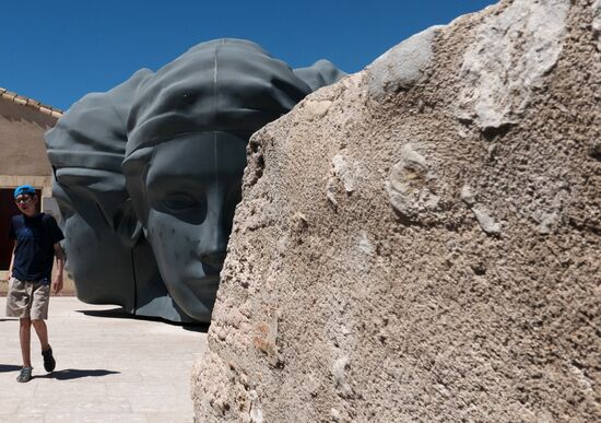 Cities of the world. Marseille