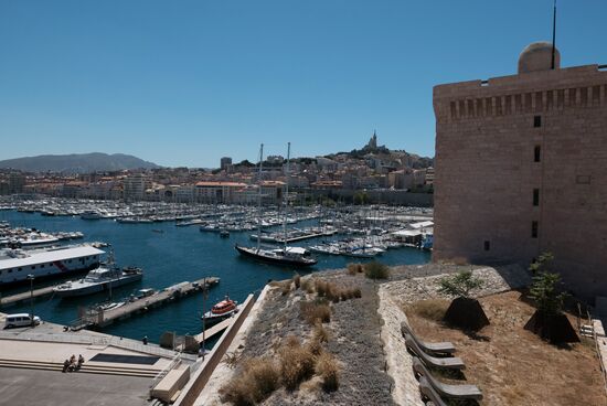 Cities of the world. Marseille