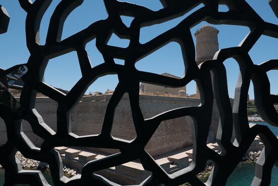 Cities of the world. Marseille