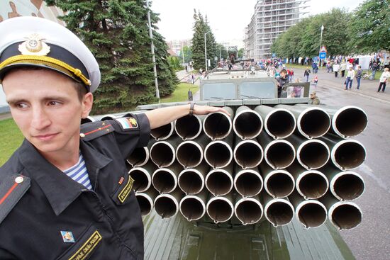 Baltic Fleet showcases weapons during City Day celebration