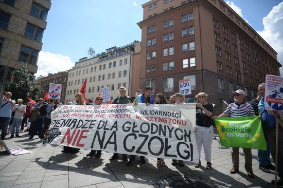 Protests against NATO summit