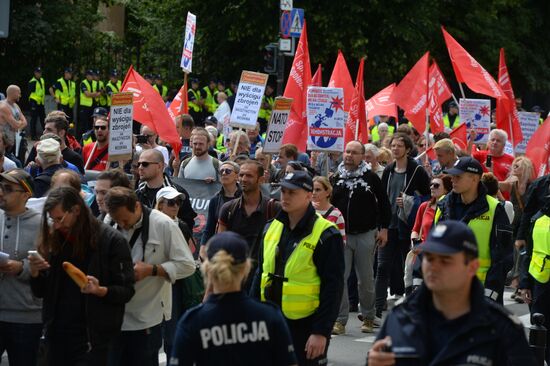 Protests against NATO summit