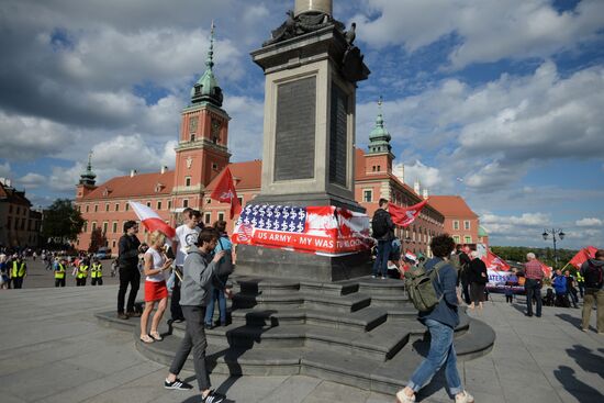 Protests against NATO summit