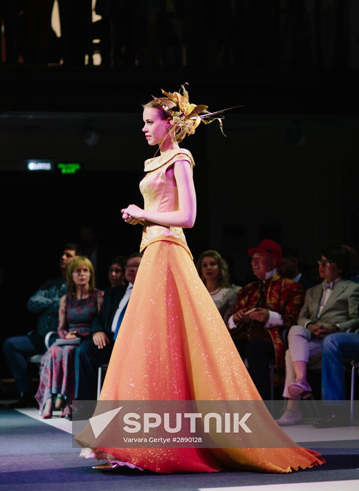 Russian Festival of summer fashion "Plyos-on-Volga. Linen Palette"