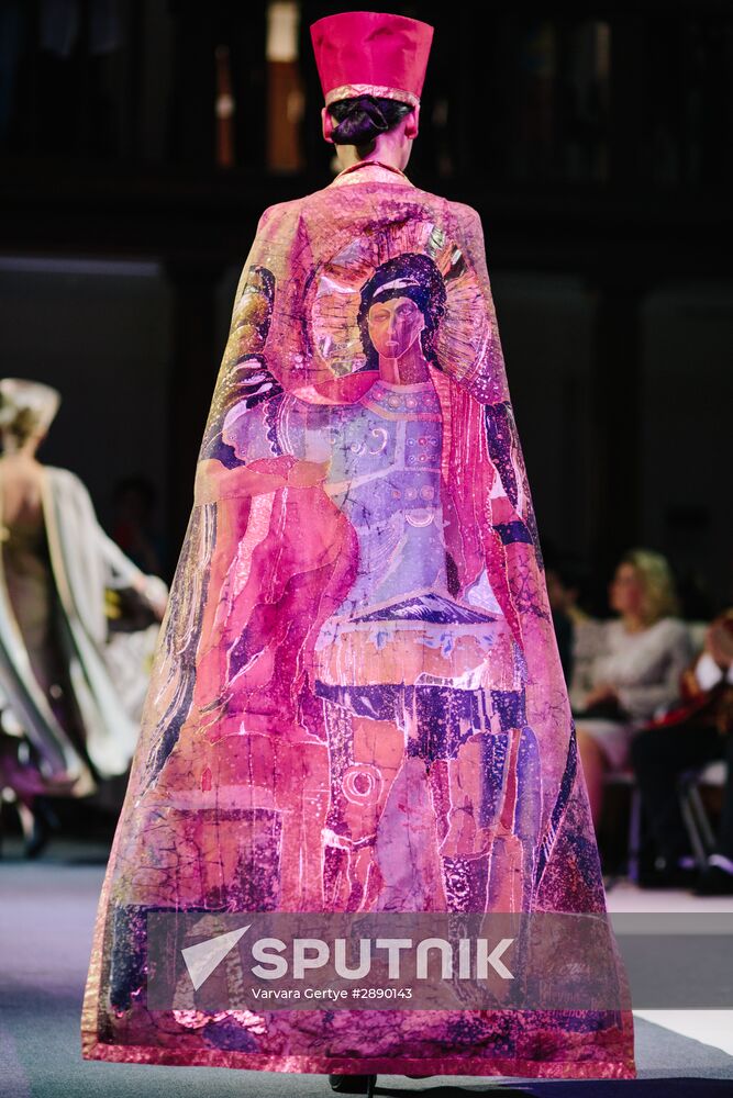 Russian Festival of summer fashion "Plyos-on-Volga. Linen Palette"