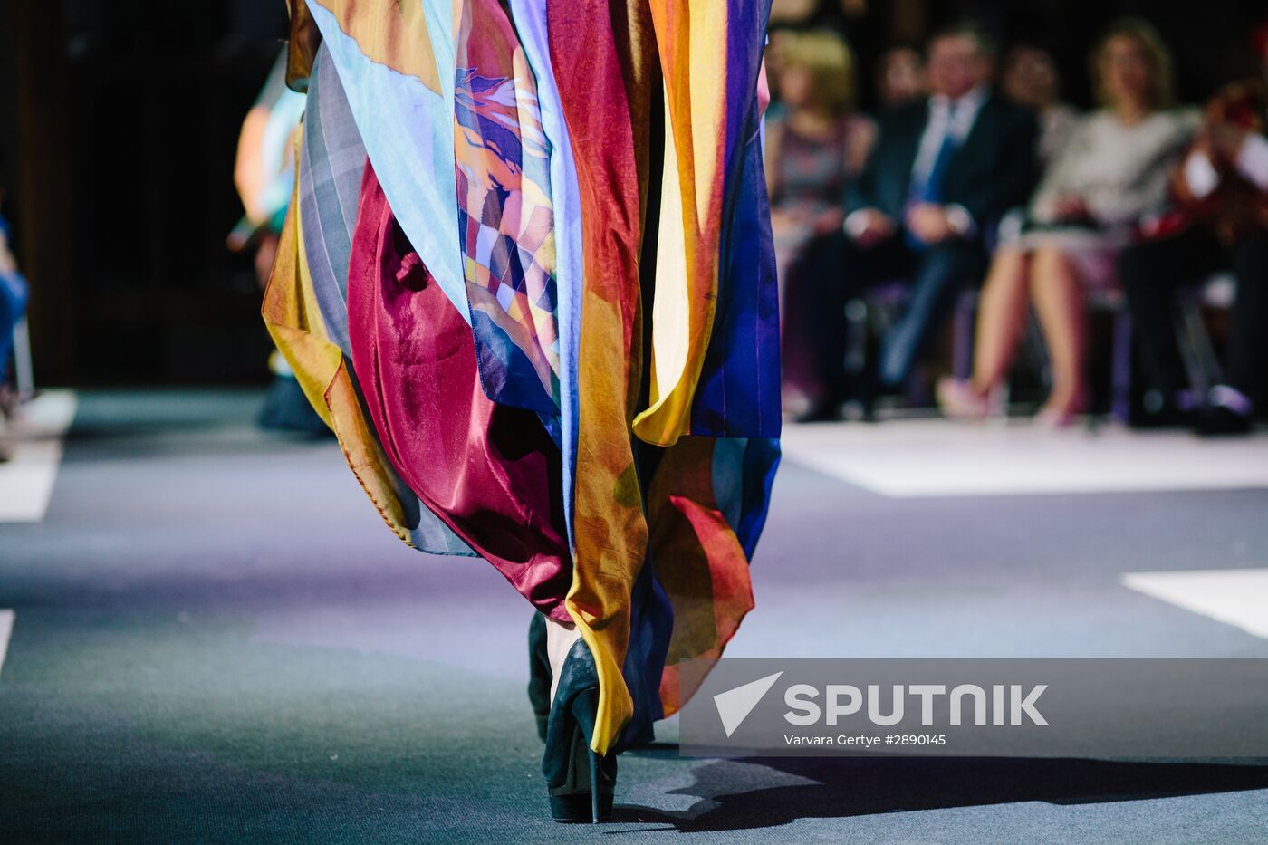 Russian Festival of summer fashion "Plyos-on-Volga. Linen Palette"