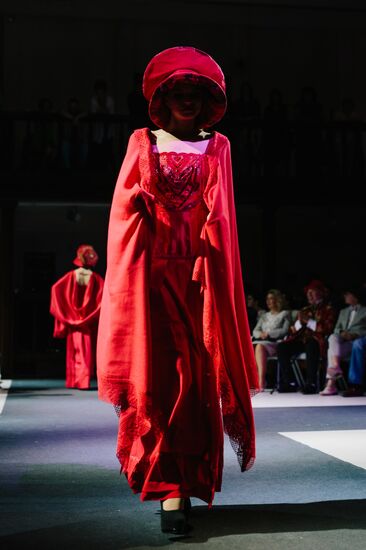 Russian Festival of summer fashion "Plyos-on-Volga. Linen Palette"