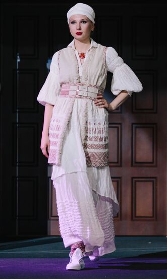 Russian Festival of summer fashion "Plyos-on-Volga. Linen Palette"