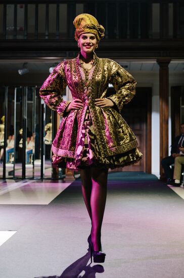 Russian Festival of summer fashion "Plyos-on-Volga. Linen Palette"