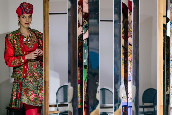 Russian Festival of summer fashion "Plyos-on-Volga. Linen Palette"