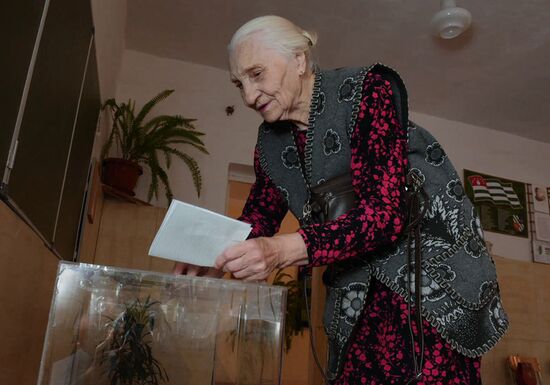 Referendum on pre-term presidential elections in Abkhazia