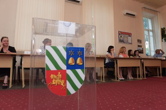 Referendum on pre-term presidential elections in Abkhazia