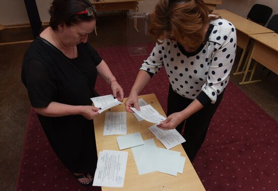 Referendum on early presidential elections in Abkhazia