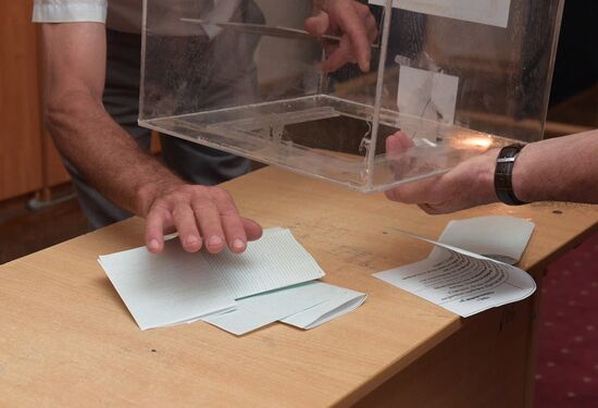 Referendum on early presidential elections in Abkhazia