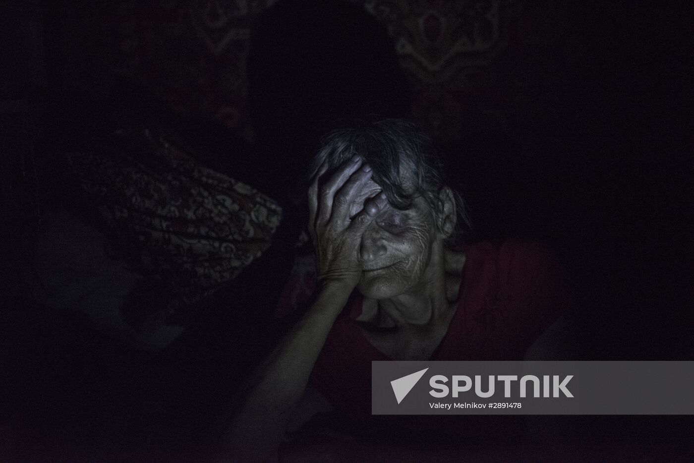 Abandoned school becomes shelter for Gorlovka residents