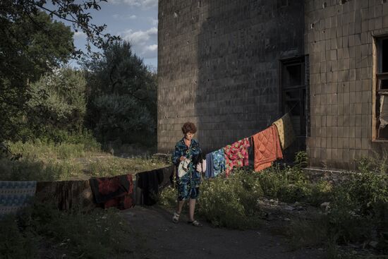 Abandoned school becomes shelter for Gorlovka residents