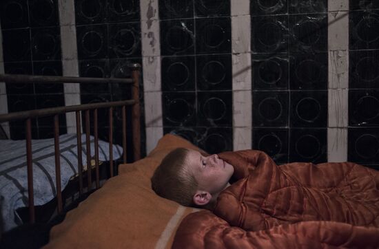 Abandoned school becomes shelter for Gorlovka residents