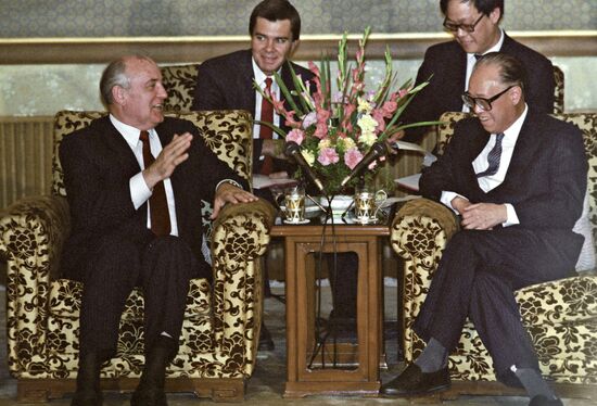 Mikhail Gorbachev's official visit to China
