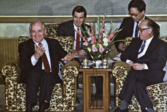 Mikhail Gorbachev's official visit to China