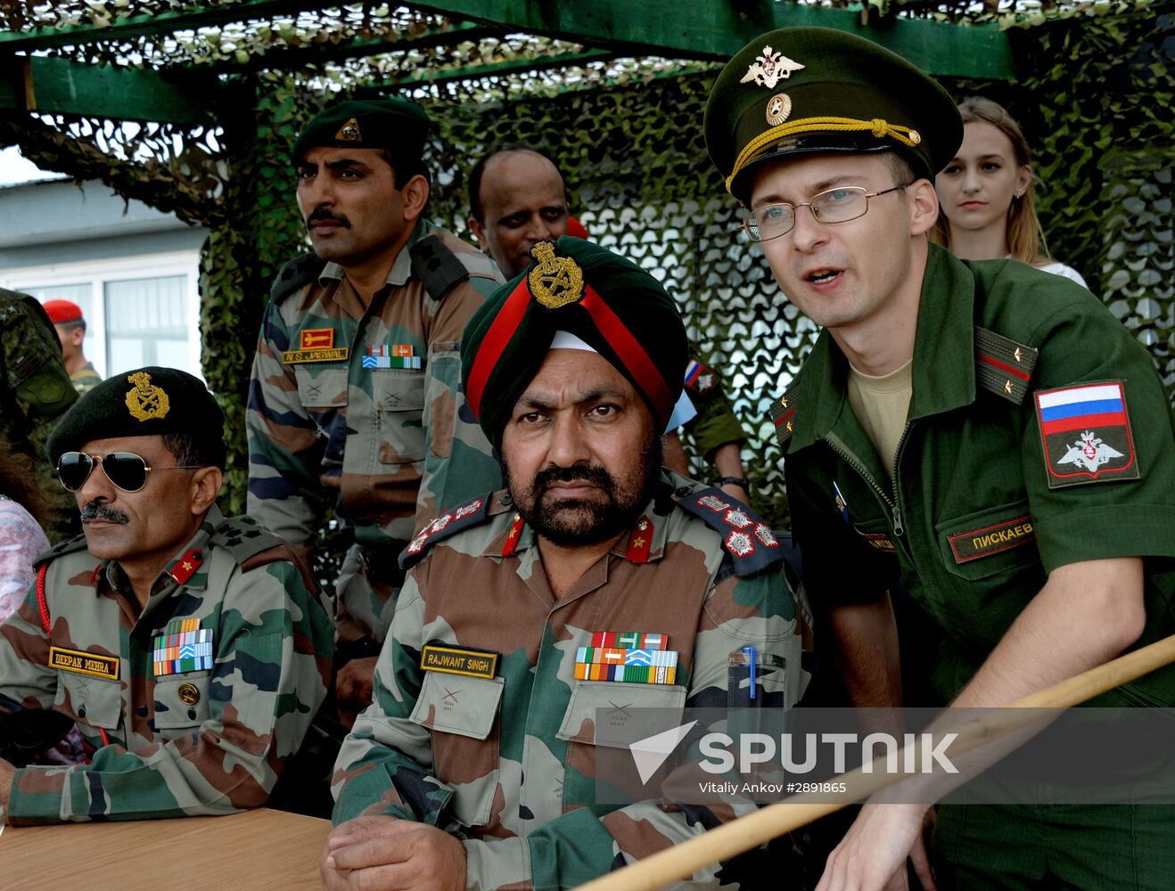 Indian military delegation visits 5th combined arms army to prepare joint Russian-Indian "Indra-2016" ground muscle exercises