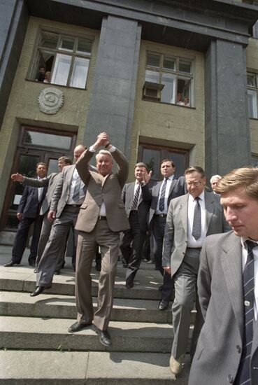 Chairman of RSFSR Supreme Soviet Boris Yeltsin