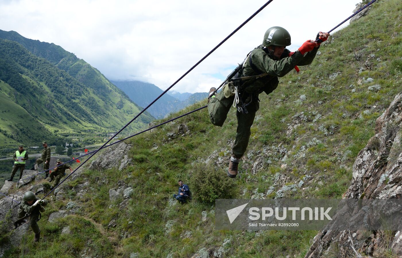 Elbrus Ring competition for best alpine unit of Russian Armed Forces. Day Two