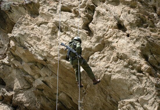 Elbrus Elbrus Ring Competitions for best alpine unit of Russian Armed Forces