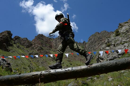 Elbrus Elbrus Ring Competitions for best alpine unit of Russian Armed Forces