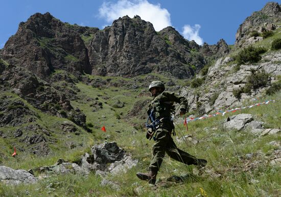 Elbrus Elbrus Ring Competitions for best alpine unit of Russian Armed Forces