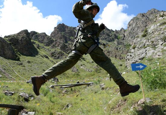 Elbrus Elbrus Ring Competitions for best alpine unit of Russian Armed Forces