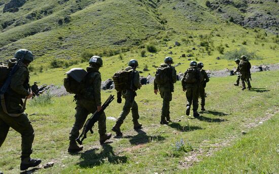 Elbrus Elbrus Ring Competitions for best alpine unit of Russian Armed Forces