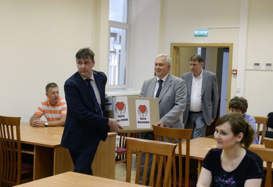 Russian Pensioners' Party for Justice, Yabloko and Civil Power parties nominate their candidates