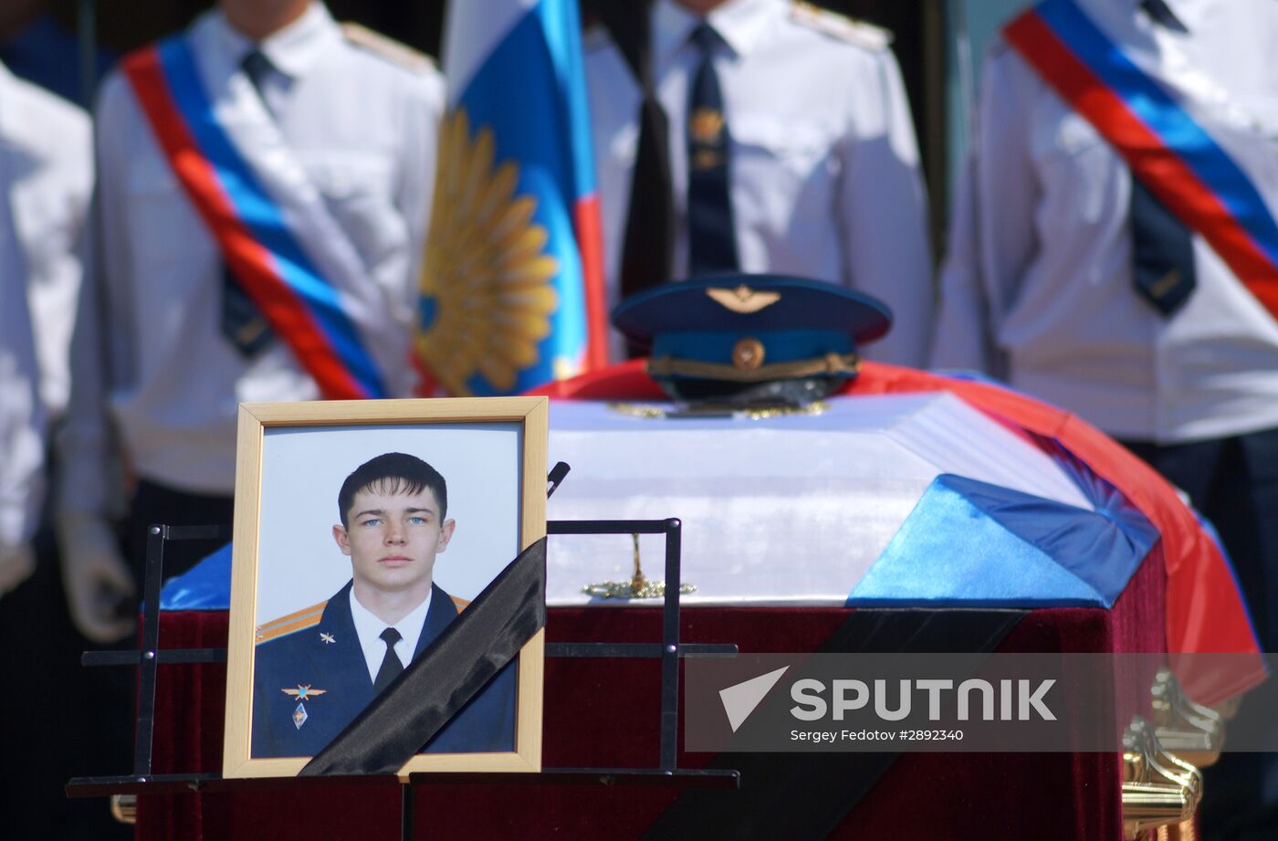 Paying last respects to Russian military pilot Yevgeny Dolgin killed in Syria