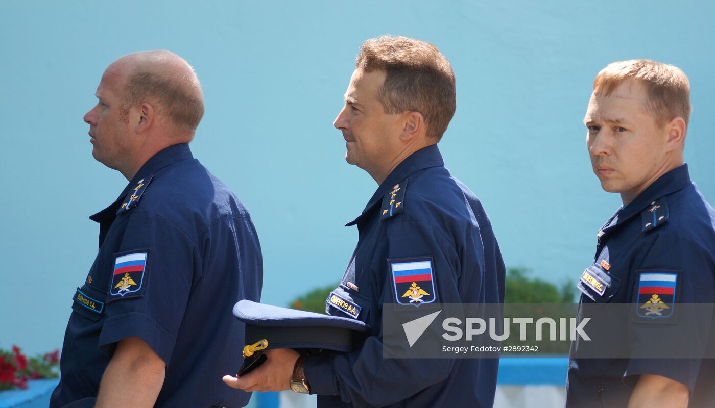 Paying last respects to Russian military pilot Yevgeny Dolgin killed in Syria