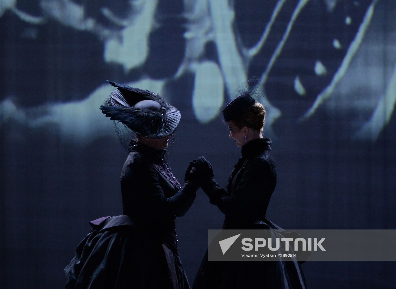 Anna Karenina play run-through