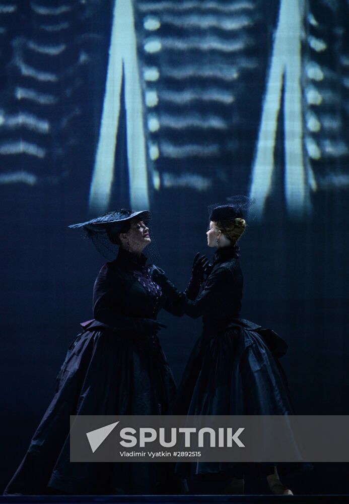 Anna Karenina play run-through