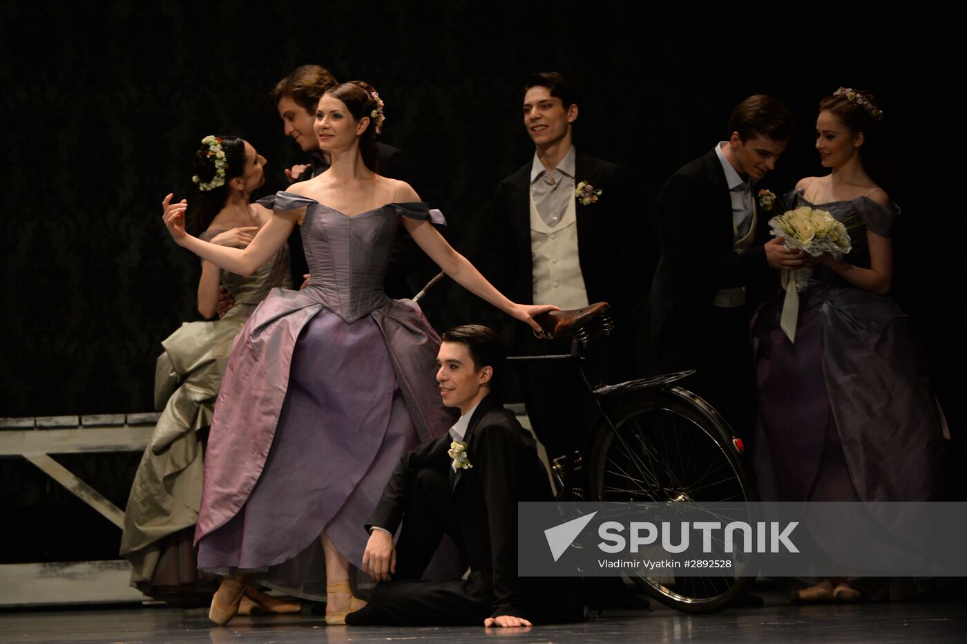 Anna Karenina play run-through