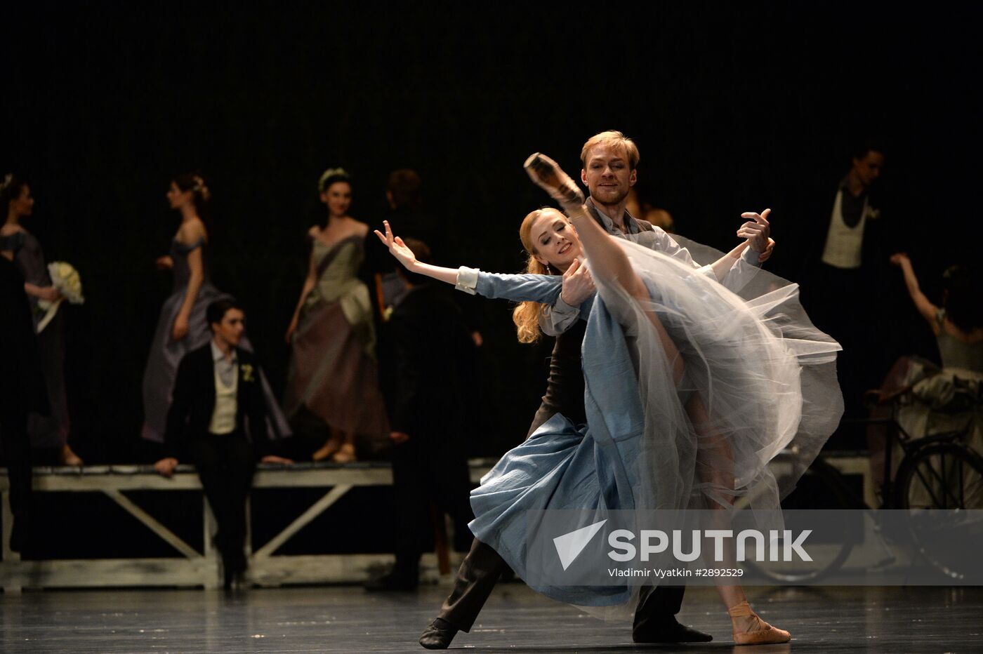 Anna Karenina play run-through