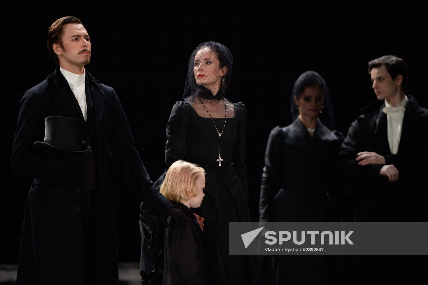 Anna Karenina play run-through