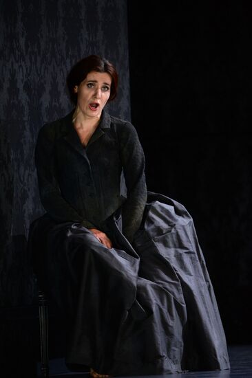 Anna Karenina play run-through