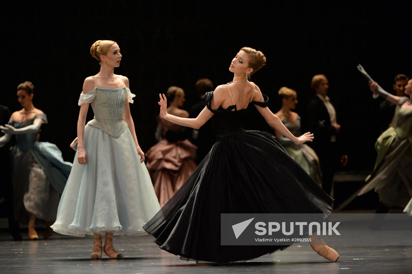 Anna Karenina play run-through