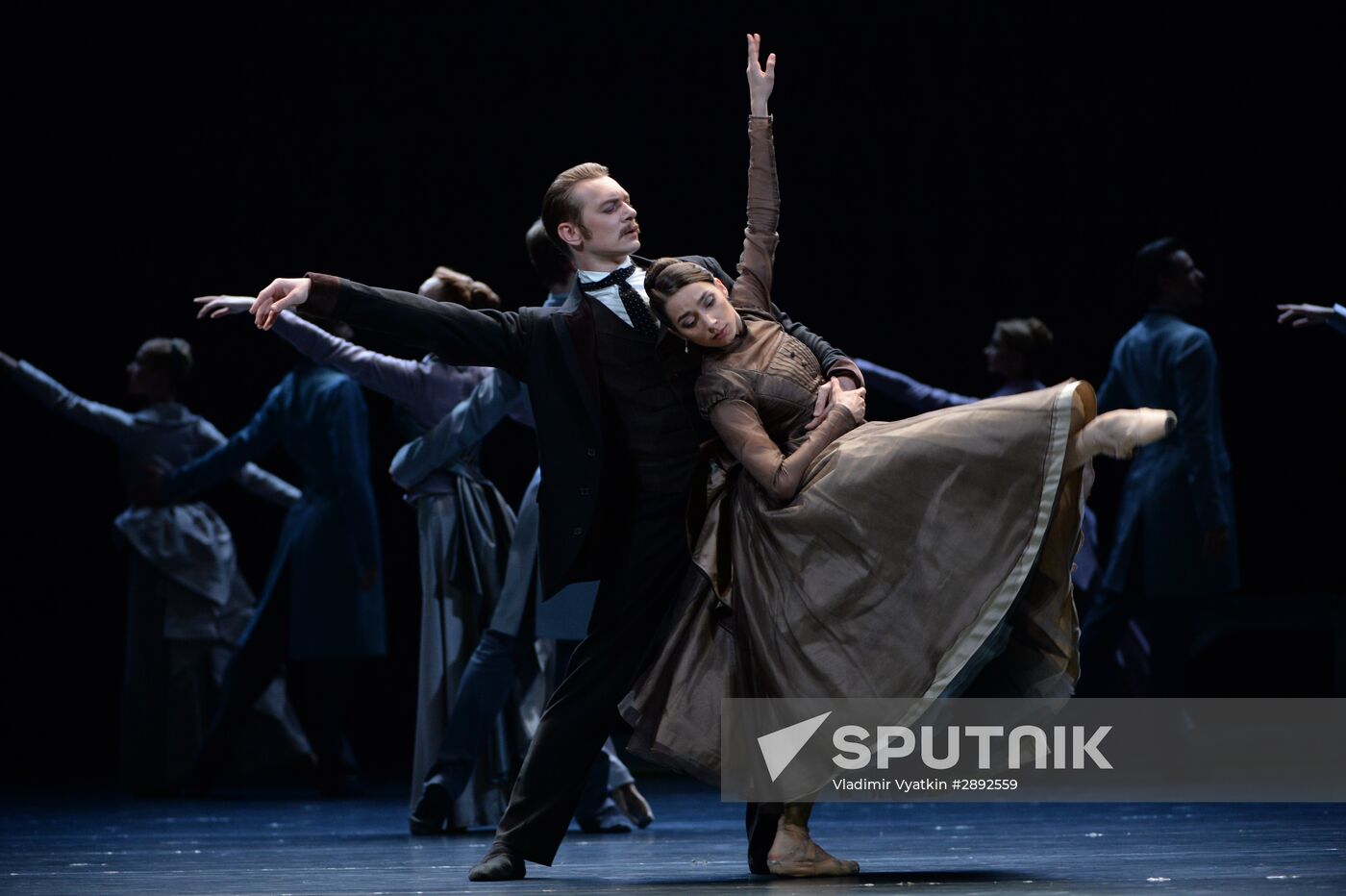 Anna Karenina play run-through