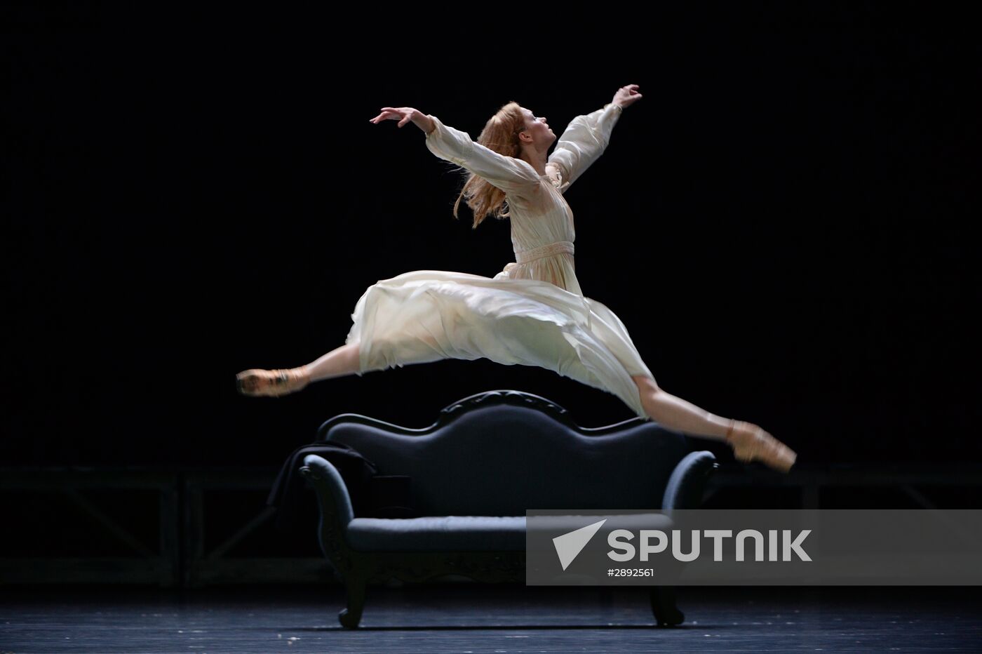 Anna Karenina play run-through
